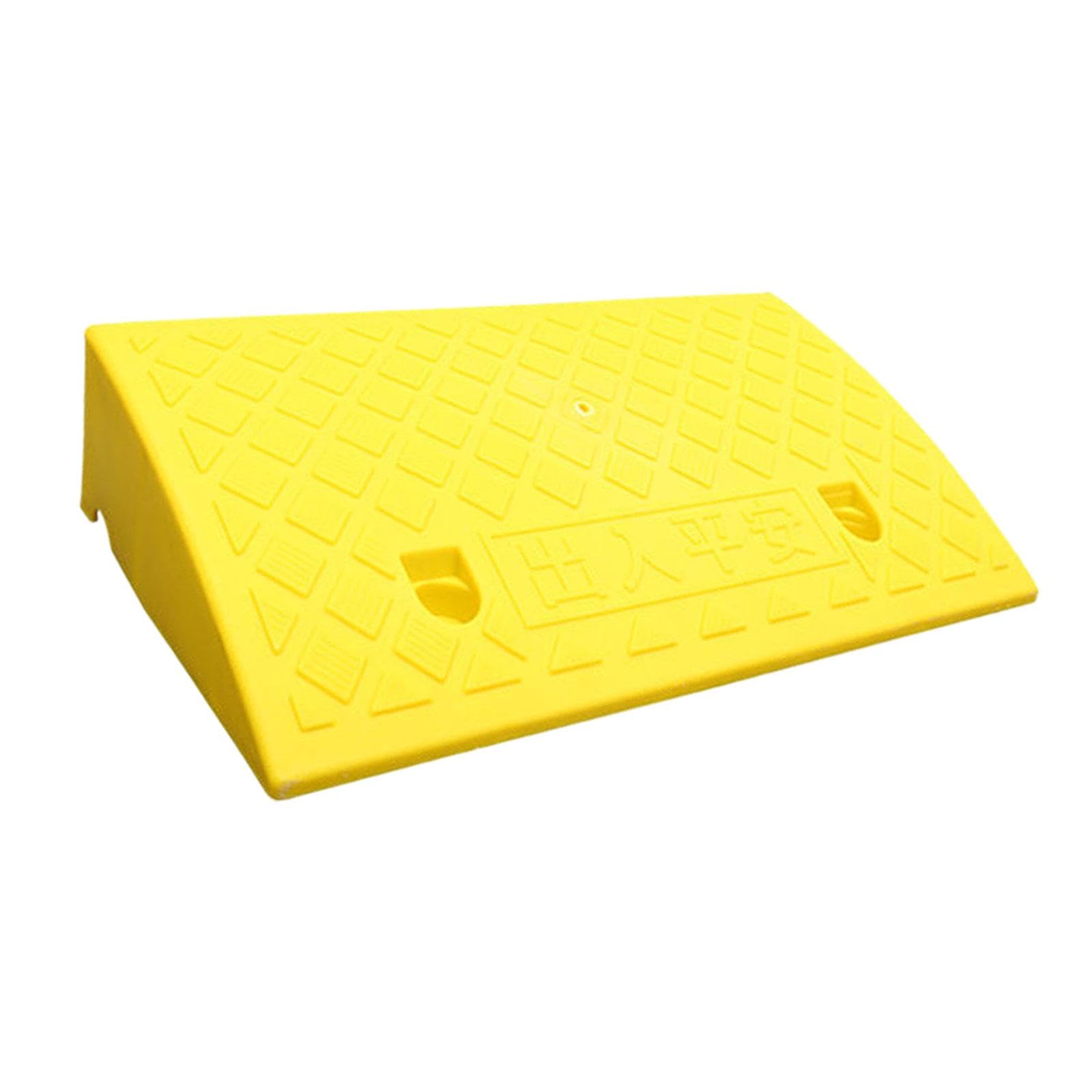Rampe de bordure antidérapante jaune 50x27x11cm pour un accès sécurisé