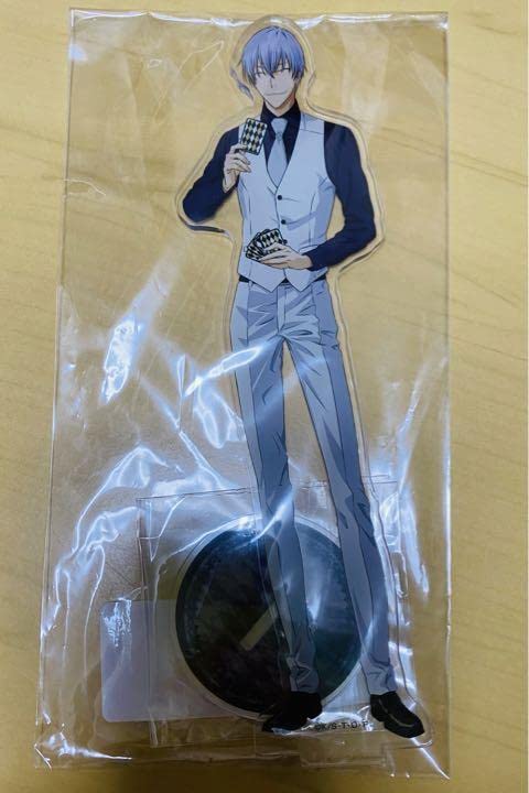 Amazon.co.jp: BLEACH 市丸ギン アクリルスタンド : Toys & Games