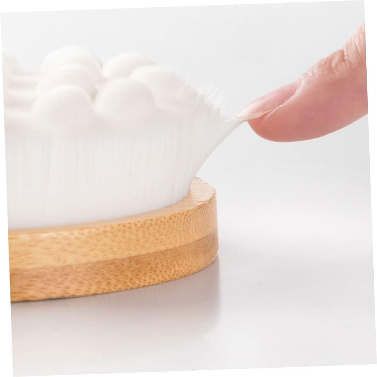 Toyvian Shower Brush Long Handle Body Scrubber for Deep Cleaning Bath Exfoliator
