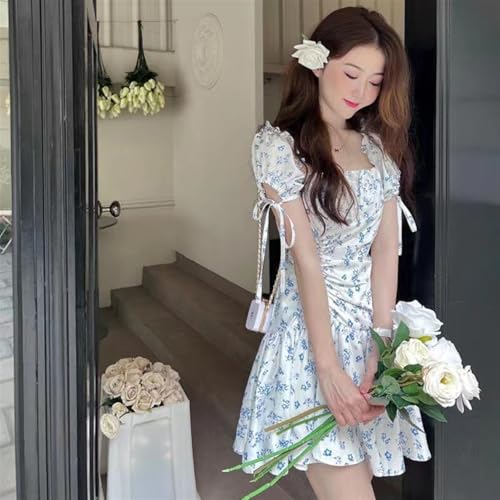 Robe fleurie à manches courtes style bohème chic et romantique