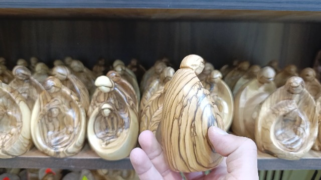 Amazon.com: Zuluf Hand-Carved Olive Wood Holy Family Statue – Mary