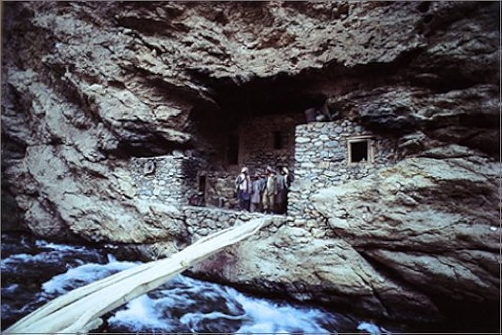 【サイン・識語入】長倉洋海 写真集「獅子よ瞑れ - アフガン1980‐2002」 Amazon.co.jp: サイン識語入長倉洋海 写真集「獅子よ瞑れ