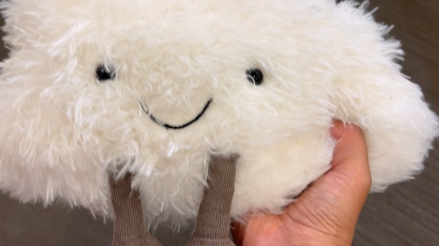 Watch First look at the Jellycat Cloud Plush Large on Amazon Live