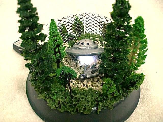 UFOジオラマシリーズ　ロズウェル事件　スモールサイズ UFOジオラマシリーズ ロズウェル事件 スモールサイズ UFO墜落