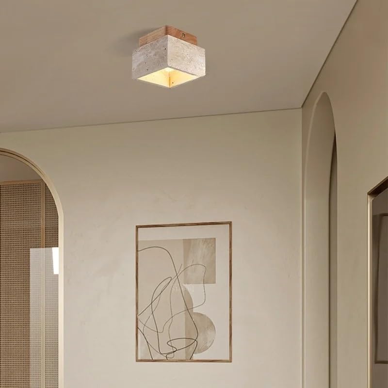 Plafonnier LED bois et pierre jaune pour éclairer un couloir sombre