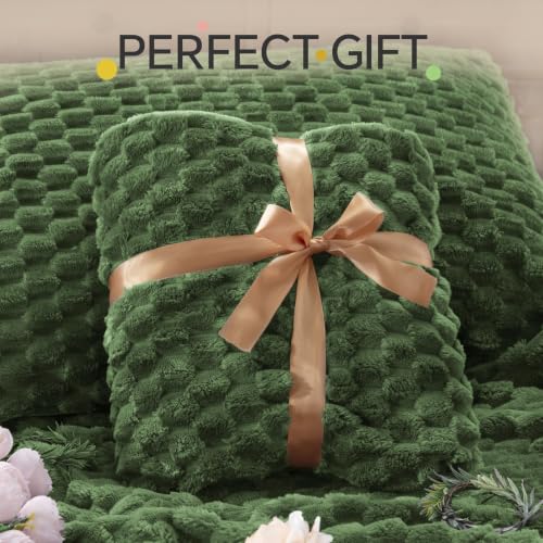 Image of BEDELITE Fluffy King Comforter Set, Olive Green Fleece Bed Set 3 Pieces