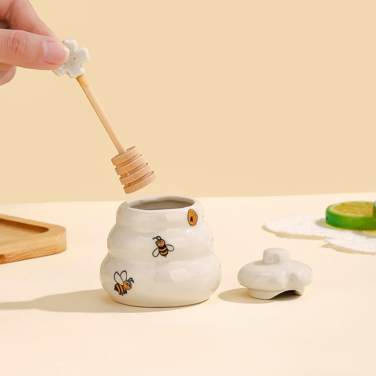 12-Pack Ceramic Beehive Honey Pot with Dipper，Honey Jar Serving Set with Exquisiting Package for Wedding Favor,Bridal Shower Favor, Baby Shower Favor，Party & Home Kitchen (12)