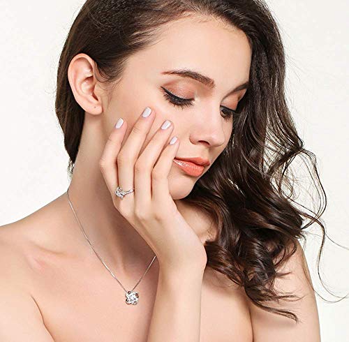 عقد لؤلؤ من الفضة الاسترليني عيار 925 للنساء من ستايونج مع سلسلة اصلية بطول 45 سم يتضمن صندوق (You Are the Light of My Eyes)