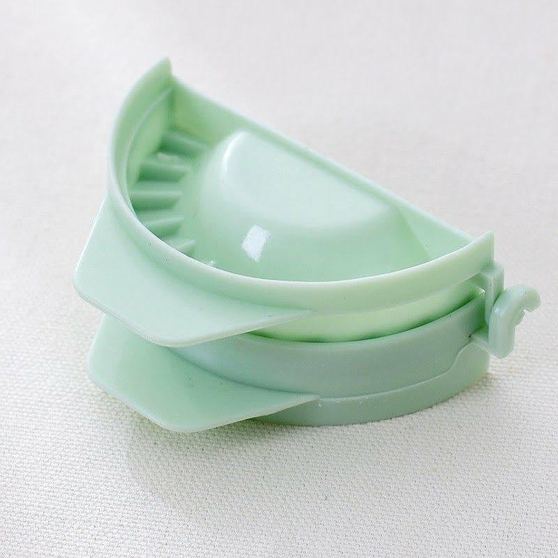 Image of Plastic Momos Maker, Small Size Momos Maker Kit, Garijalu Maker Tools, Gujiya /Gujia Karanji Momos Maker Mould Machine Cooking Tool Multicolor (2 PCS)