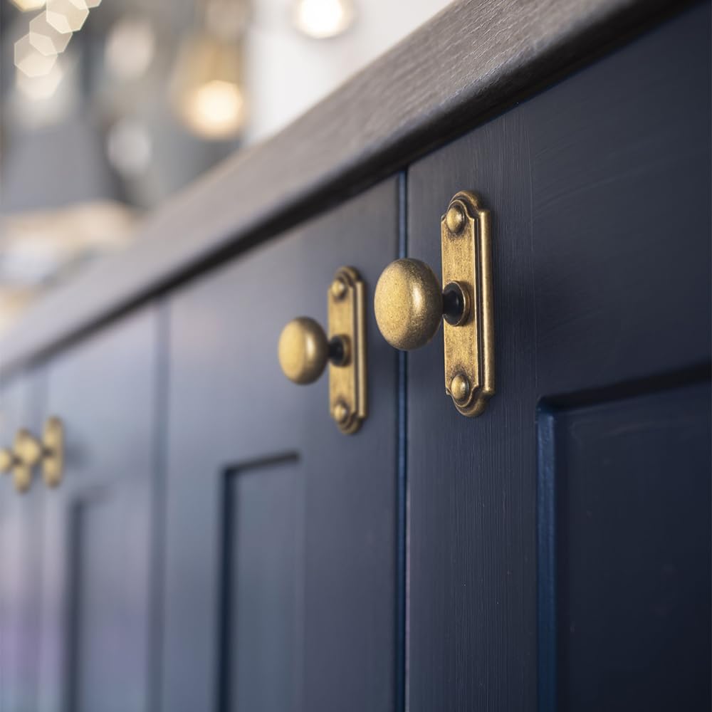 Set of 6 Elegant Antique Brass Cabinet Knobs with Industrial Backplate - Classic Round Kitchen Hardware, Vintage Drawer Pulls Sleek Retro Dresser Handles