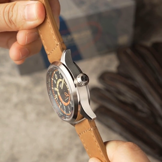 Amazon.com: AVI-8 Men's 41mm Flyboy Wingman Worldtimer GMT