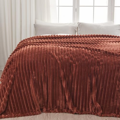 NEWCOSPLAY Fleece Ribbed Cozy King Blanket for Couch, Coffee, 90"x110"