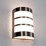 Vielseitig einsetzbar: Diese stilvolle Außenwandleuchte im modernen, eleganten Streifen Design spendet an Hof, Garageneinfahrt, Carport, Terrasse und Balkon bestes Licht. Auch als Gartenleuchte ein Highlight!