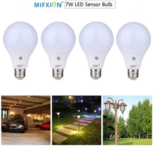 4-Pack E27 7-Watt 630Lumens LED Dusk-to-Dawn Sensor Light Bulbs Built-in Photosensor Detection Auto Switch Energy Saver Light Indoor/Outdoor Lighting Lamp for Porch Hallway Patio Garage (6000K)
