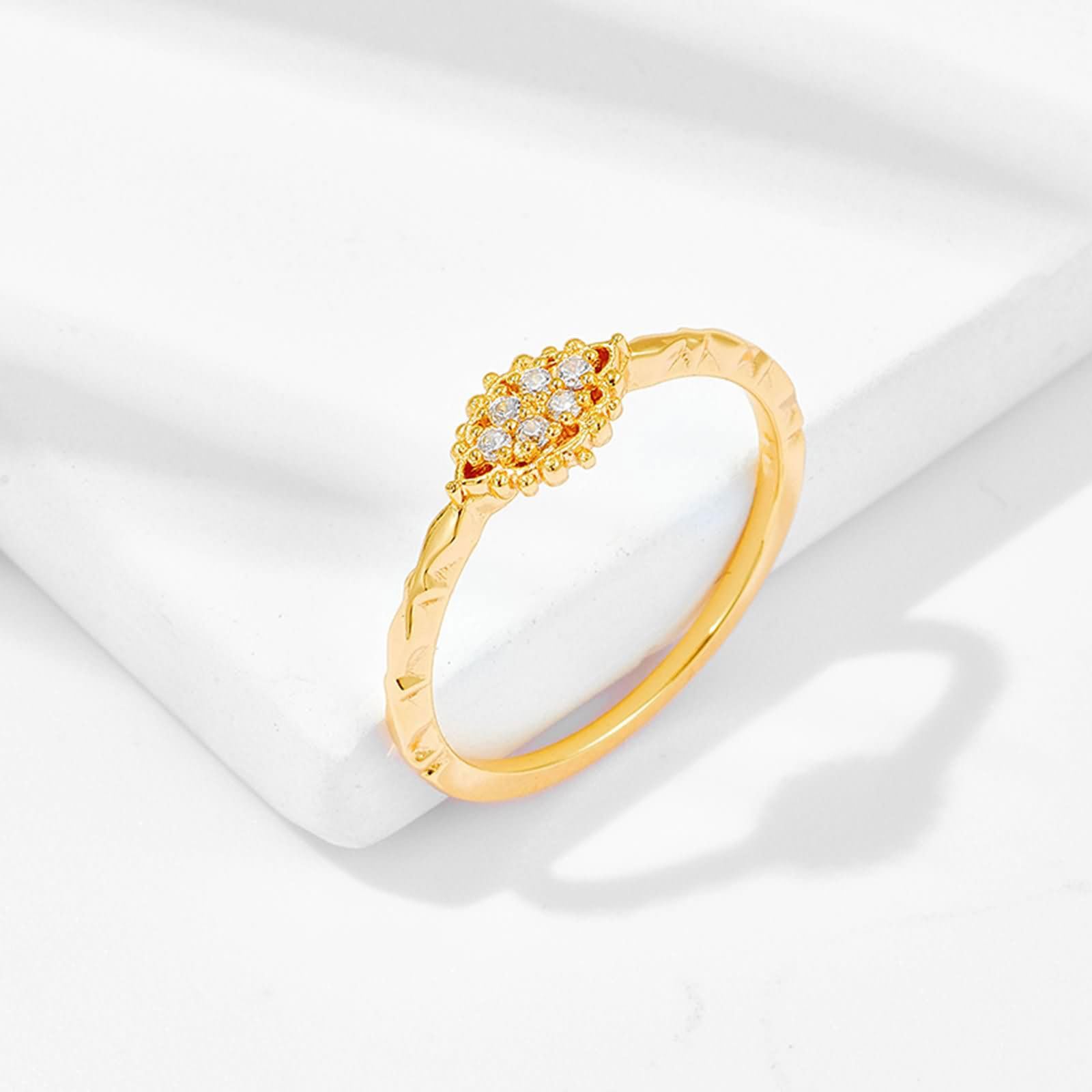 Elegante anillo de boda de oro amarillo de 9 quilates, 14 quilates y 18 quilates para mujer con moissanita