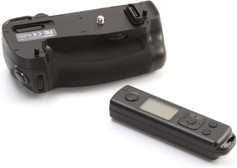 Meike MK-DR750 PRO Vertical Power Battery Grip Holder with Built-in 2.4G Wireless Remote Control Commander for Nikon D750 DSLR Cameras, EN-EL15a/EN-EL15 Battery (Replacement of MB-D16)