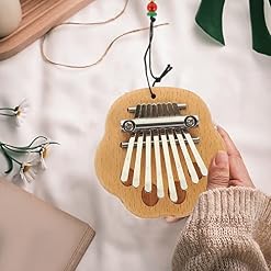 Toyvian Mini Kalimba Piano À Pouce 8 Touches Planche Plate Kalimba Lanière Bois Mbira Piano À Doigts Instrument De… - Les Beatles, Paul McCartney, John Lennon, RIngo Starr, George Harrison Toyvian Mini Kalimba Piano À Pouce 8 Touches Planche Plate Kalimba Lanière Bois Mbira Piano À Doigts Instrument De… – Image 4