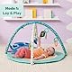 Disney Baby Stitch Party im Paradies – Aktivitätsspielzeug von Bright Starts mit Bauchlage-Kissen und 5 Spielzeugen zum Mitnehmen für Neugeborene und ältere Kinder
