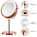Navaris Kosmetikspiegel mit LED Beleuchtung - Spiegel mit 5fach Vergrößerung Make Up Standspiegel - Schminkspiegel beleuchtet 360° drehbar in Kupfer