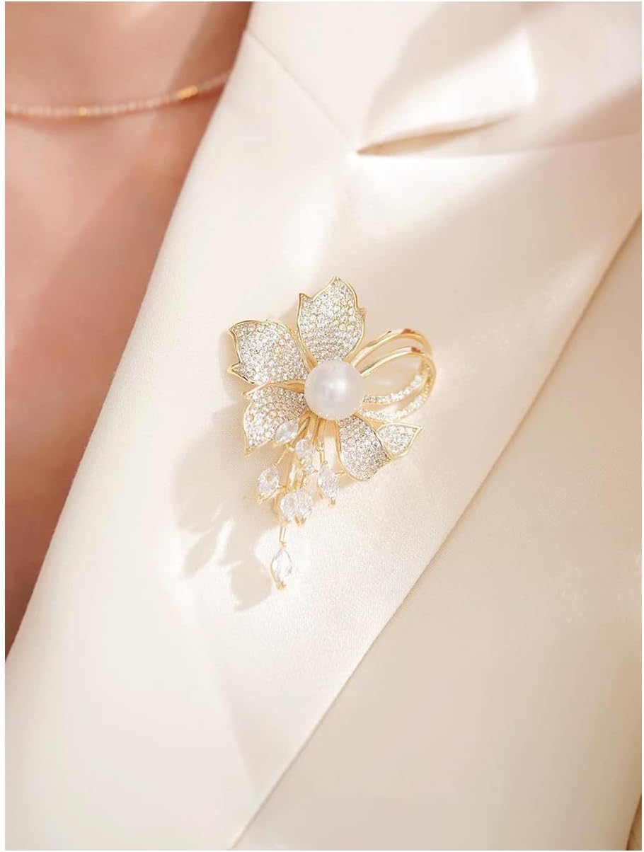 Golden Pearl Flower Brooch for Women, Crystal Floral Pin with Dangle Rhinestones, Elegant Wedding Dress Scarf Coat Brooch, Fashion Jewelry Accessory