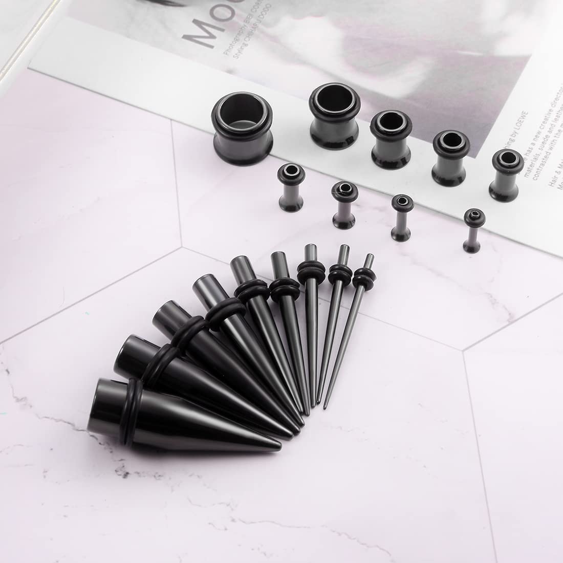 Huacan 36 szt. zestaw do rozciągania uszu ze stali nierdzewnej czarny srebrny tęczowe rozciągacze do uszu stożek punkowy piercing, Stal nierdzewna, guma, stal