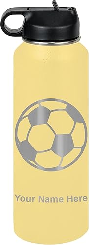 LaserGram Botella de agua de doble pared con tapa abatible de 40 onzas con pajilla, pelota de fútbol, grabado personalizado incluido (amarillo)