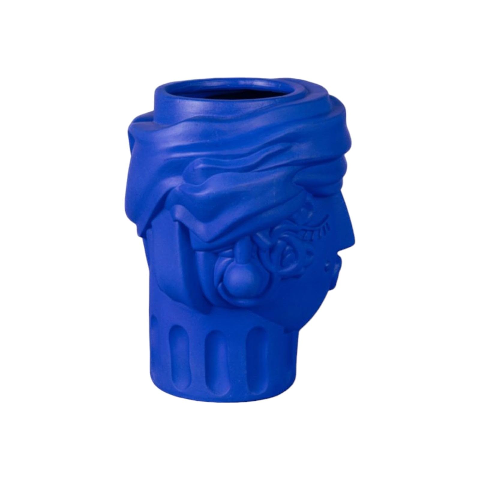 VASO IN TERRACOTTA WOMEN CM 29X25 H 33 B | Oggetto di Design in Terracotta – Antonio Aricò | L’Essenza della Tradizione ItalianaL’Italia è un mosaico vibrante di stori