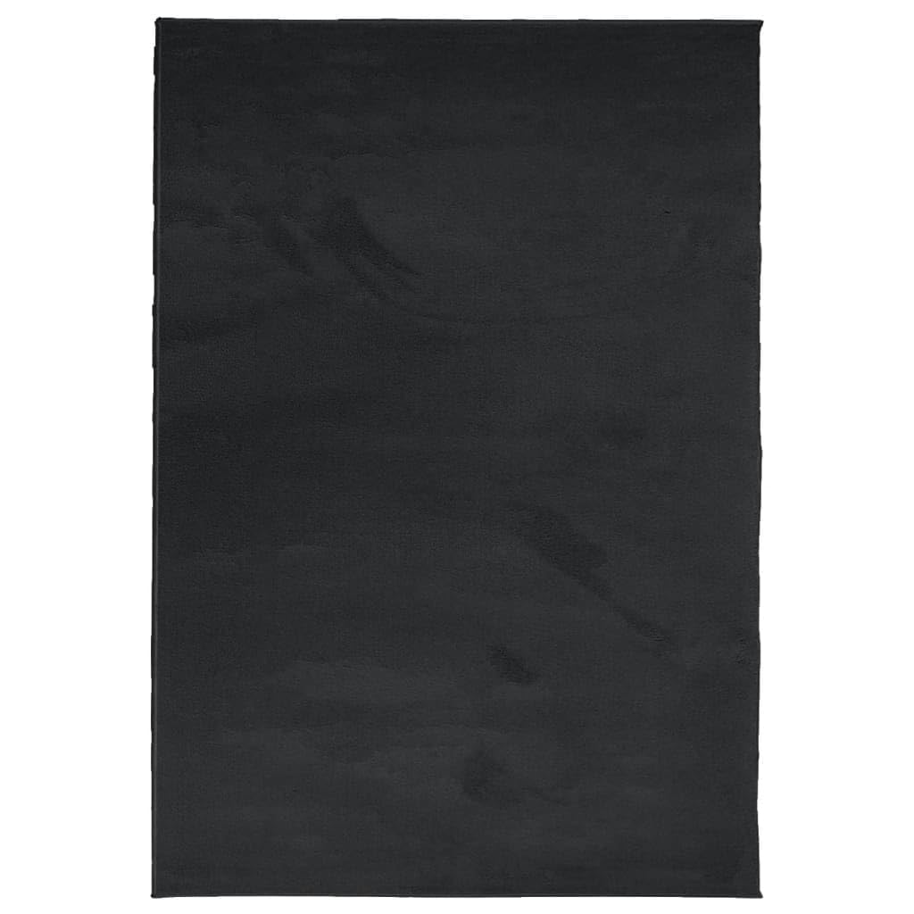 Tapis doux aspect peluche Oviedo noir 200x280 pour masquer le sol