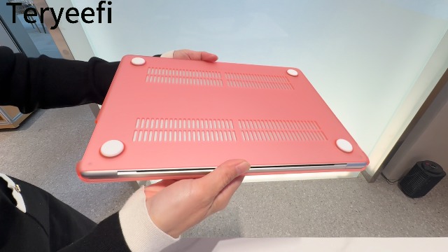 Amazon.co.jp: Teryeefi MacBook Pro 14 インチ ケース M4 M3 M2