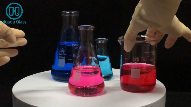 Produktbild von ULAB Scientific Erlenmeyerkolben-Set Aus Glas – 3 Größen (50 Ml, 150 Ml, 250 Ml) Mit Graduierung, Borosilikat 3.3
