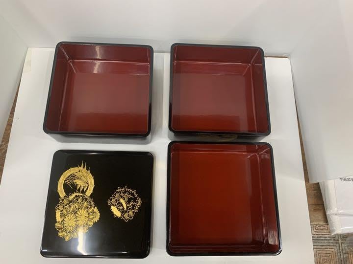 美術漆器　3段御重箱　花丸模様　会津塗　［現品限り］ Amazon.co.jp: 美術漆器 3段御重箱 花丸模様 会津塗 ［現品限り