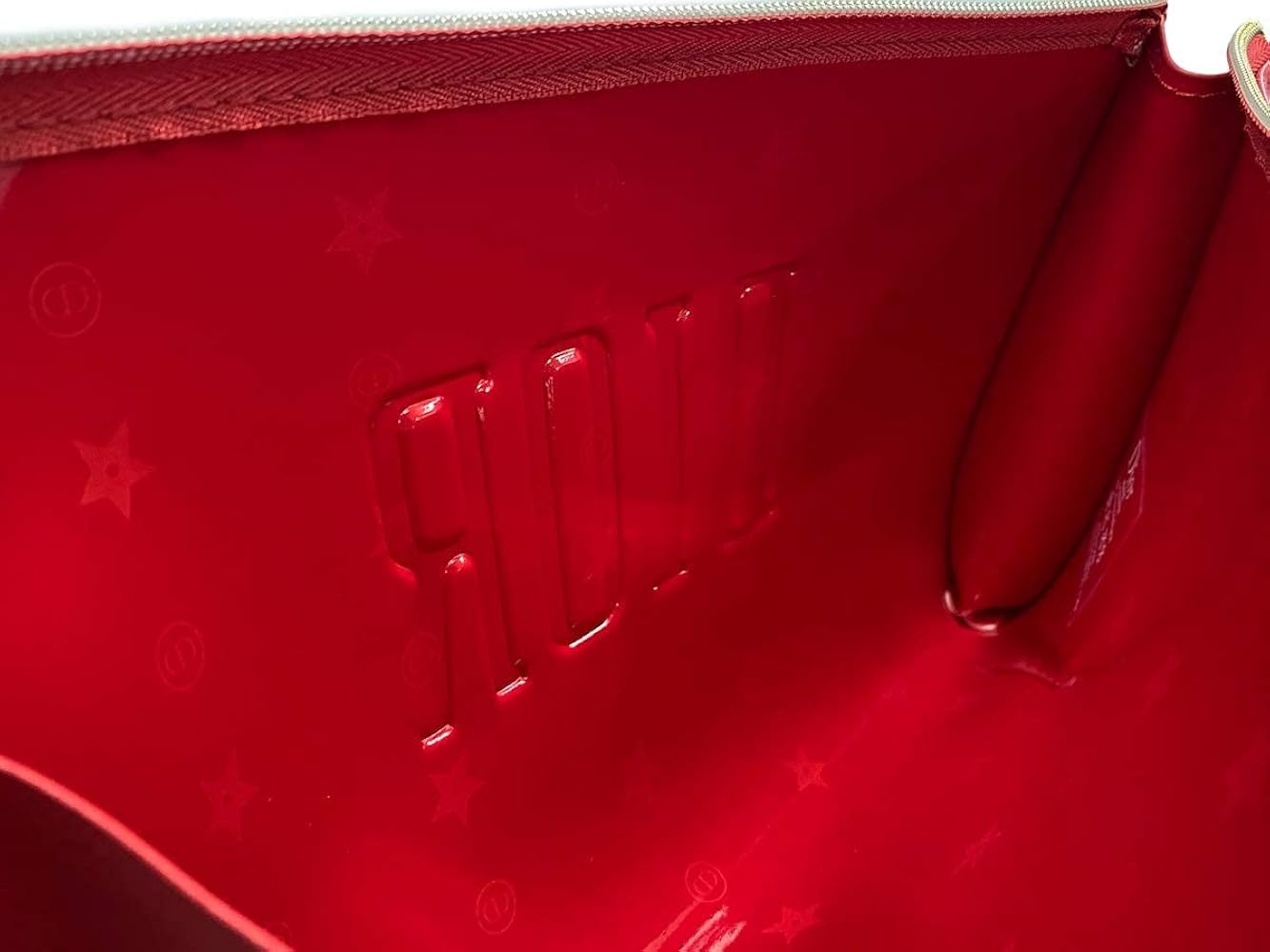 クリスチャンディオールレッド キルティングポーチ Dロゴあり Amazon | Dior ディオール ポーチ 小物入れ ロゴ かわいい 化粧