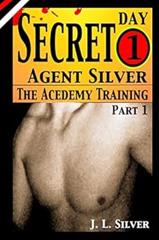 Paperback Secret Agent Silver: Book 1; Part 1 Book