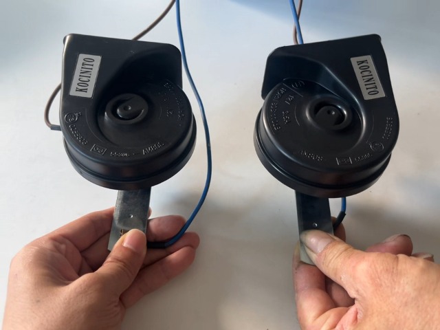 Amazon | KOCINITO 車用ホーン トヨタ汎用 12V レクサス風 120dB 防水