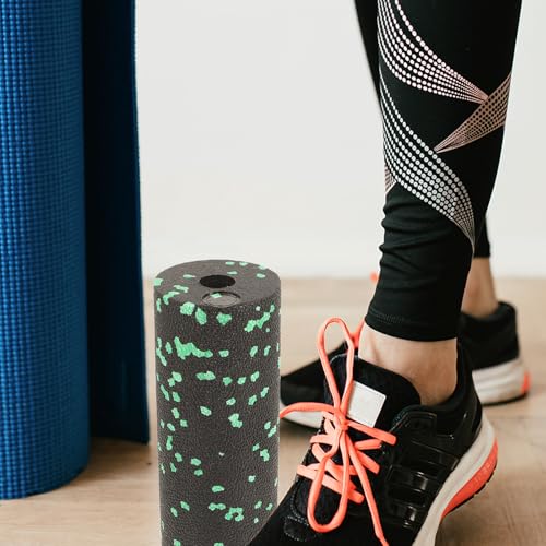 Compact Foam Roller Column, Hollow Portable Muscle Massager Stick, Green Mini Muscle Relaxing Roller for Fitness and Body miniatura 6
