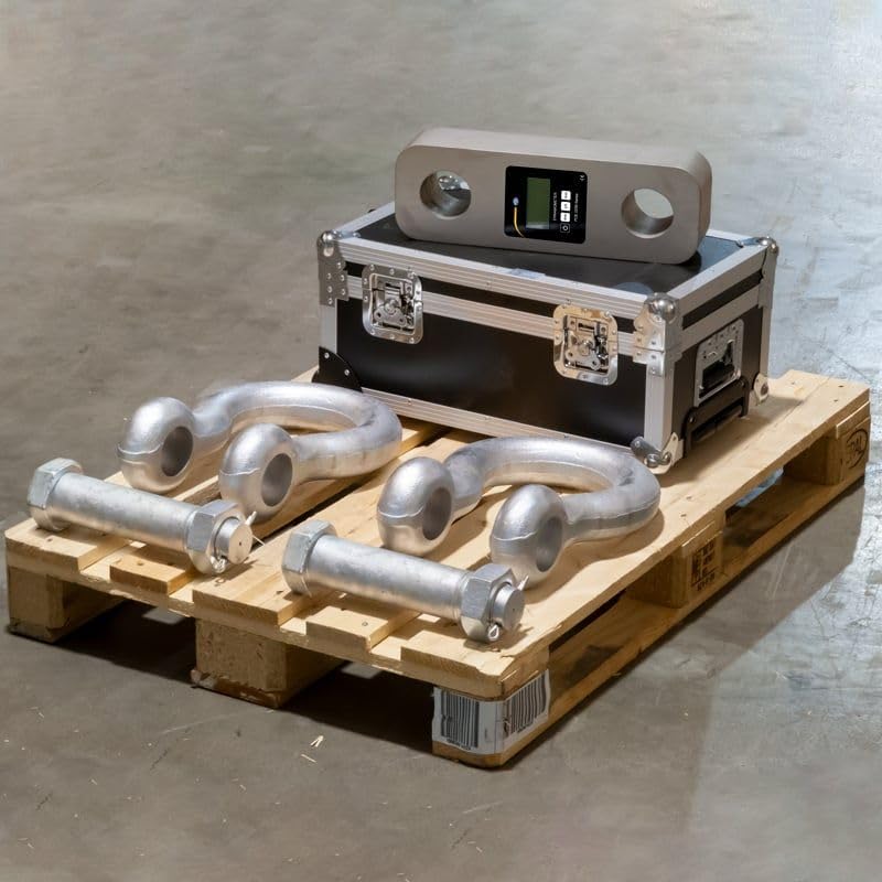 PCE Instruments, PCE-DDM 50WI Crane Scale for Heavy Load Weighing, Measures up to 50 t (500 kN) with ±0.1% Accuracy, Includes Shackles, Remote Display & Carrying Case
