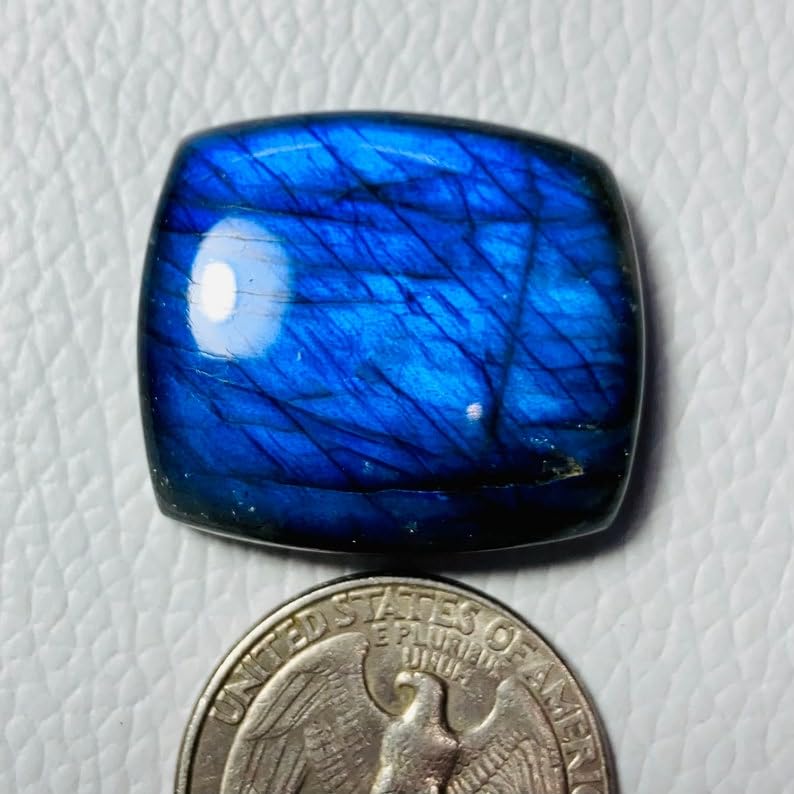 Cabochon labradorite bleue pour créer vos propres bijoux faits main en atelier