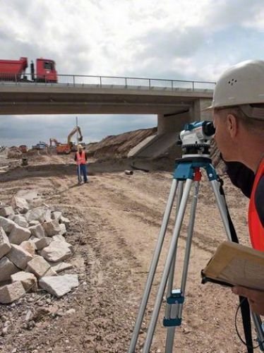 Bosch Professional Optik Nivelman Cihazı Gol 26 D (Ölçüm Birimi: 360°, Çalışma Alanı: 30 M, Büyütme: 26X, Kutuda)