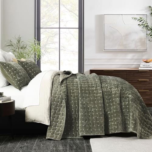 Image of Grassix Velvet Quilt Set King Size, Luxury Geometric Design, Olive Green | Lightweight Velvet Comforter with 2 Pillow Shams, Soft Bedspread Coverlet, Quilted Bedding Set for All Seasons, 108 inchx96 inch