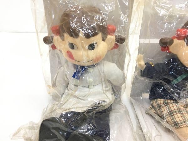Amazon.co.jp: ⑩ ほぼ 不二家ペコちゃん フィギュア 3点セット