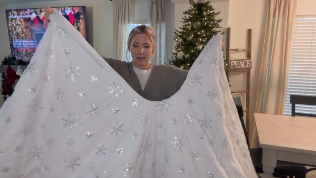Extra Large 72 Inch White Plush Faux Fur Christmas Tree Skirt With Silver Sequin Snowflakes