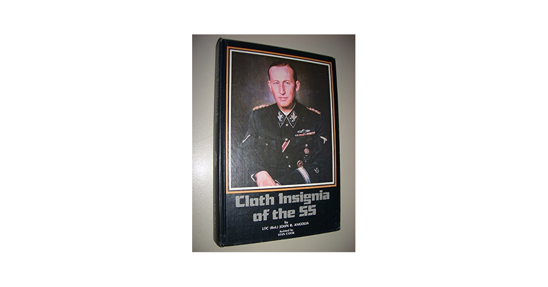 Cloth Insignia of the SS: Angolia, John R.: 9780912138282