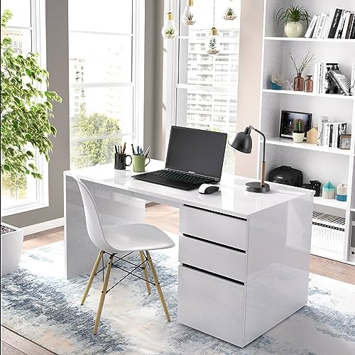 PRATICO E INNOVATIVO - Il suo design moderno ed elegante rende questo articolo perfetto da posizionare in un ambiente moderno e luminoso: è il prodotto ideale per chi è alla ricerca di un complemento d'arredo funzionale salvaspazio per il proprio appartamento - La colorazione bianco lucido è molto moderna e allo stesso tempo si adatta con facilità a qualsiasi tipo di ambiente