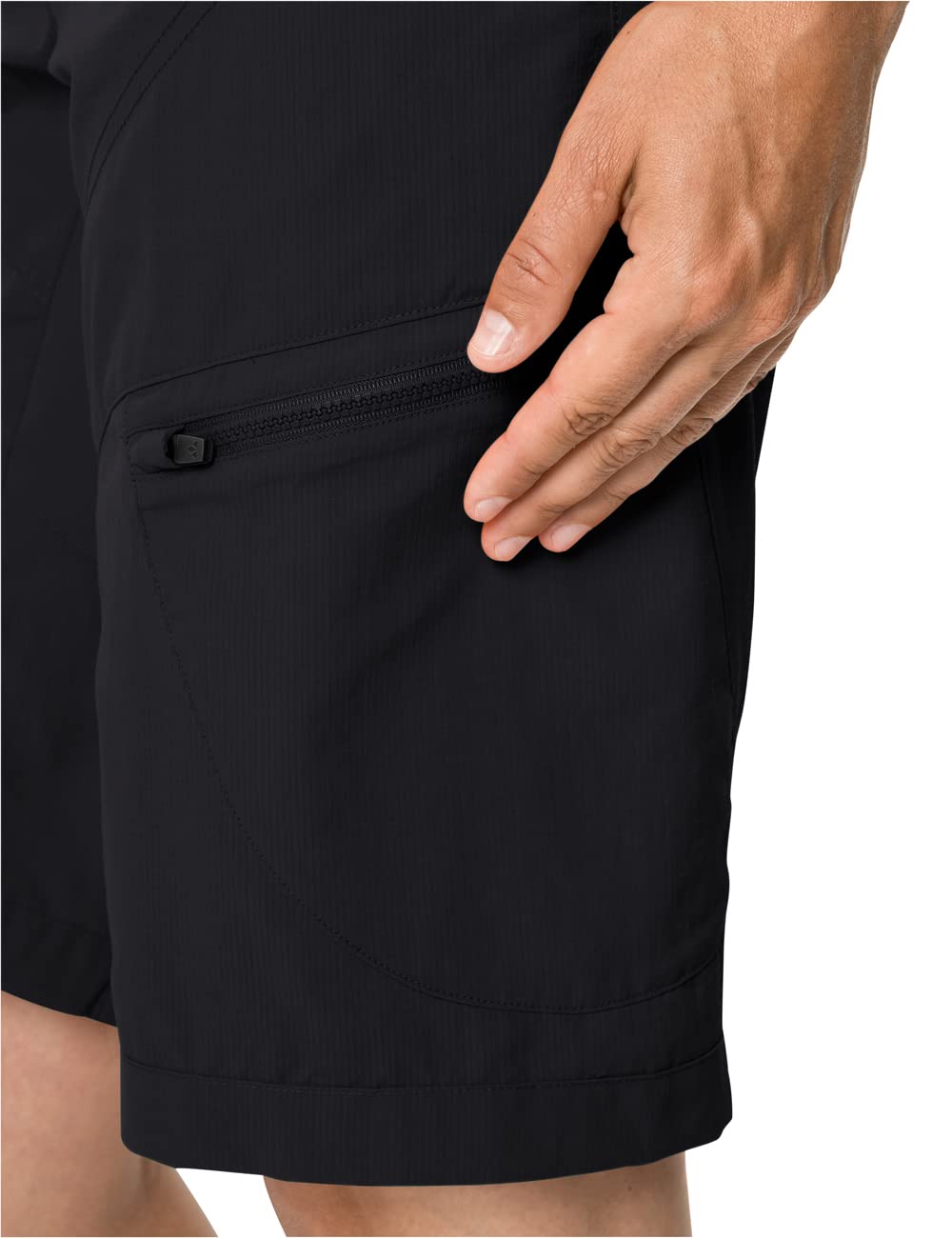 VAUDE Hose Damen Tamaro Shorts II – Fahrradhose für Damen, MTB Shorts, Gepolsterte Fahrradshorts, Atmungsaktive und Nachhaltige Radlerhose für Fahrradtouren
