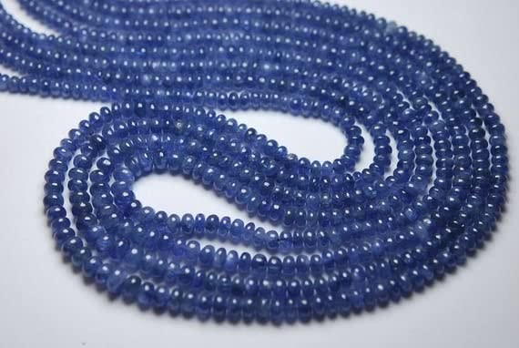 Saphir bleu de Birmanie perles précieuses pour un bijou de famille