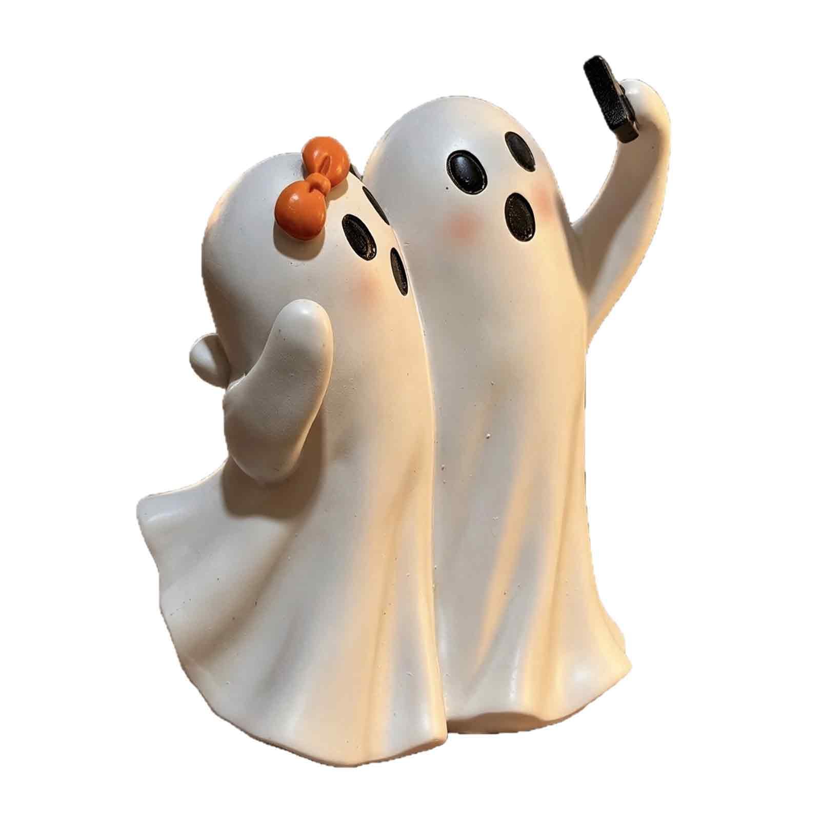 gibxiyza Cute Ghost Selfie Figurine, Spooky Resin Statue for Halloween Home Decor, Adorable Ghosts Taking Photo Ornament, 15.3cm Matte White Tabletop Gift for Mantel Shelf White