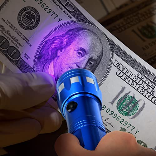 Auto Air Conditioner Leak Detector Tool Flashlight 2 Pieces Car Leak Test Flashlight Dye Oil Uv Leak Detection Kit Automotive 14 Led Flashlight With 4 Pairs Uv Protective Glasses And 2 Black Bags #TOP5