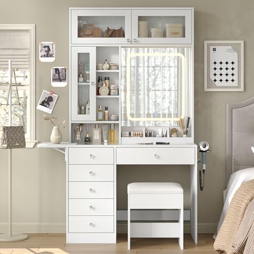 Yanosaku Coiffeuse avec Miroir LED, 6 tiroirs, 7 étagères et 3 armoires, luminosité réglable, Prises électriques, Coiffeuse Transparente avec Tabouret...