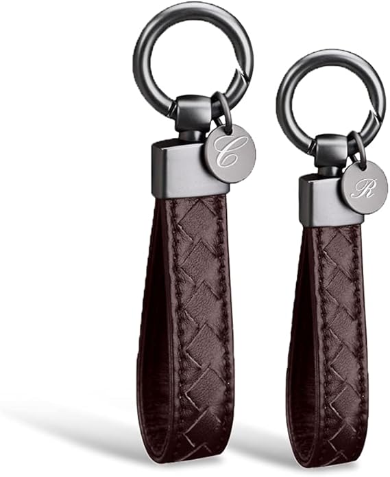 Amazon Co Jp 本革 ペア キーホルダー キーリング 名入れ無料 2個セット キーリング 編み 両面刻印 スマートキーリング 名入れ オリジナルキーリング 牛革 イニシャルペンダント 高級 本革 キーリング キーホルダー 刻印 レザー 鍵 ホルダー Kizamiya 名入れ工房