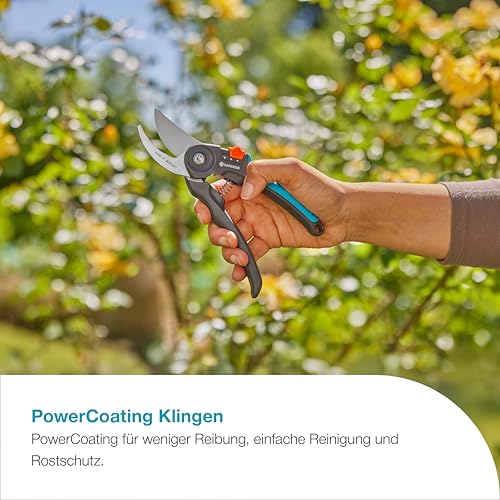 Gardena PremiumCut Flex Gartenschere, Bypass-Schnitt, für frisches Holz, 24 mm Schnittdurchmesser, ergonomische Griffe, PowerCoating-Klingen, in Deutschland hergestellt (12242-20)